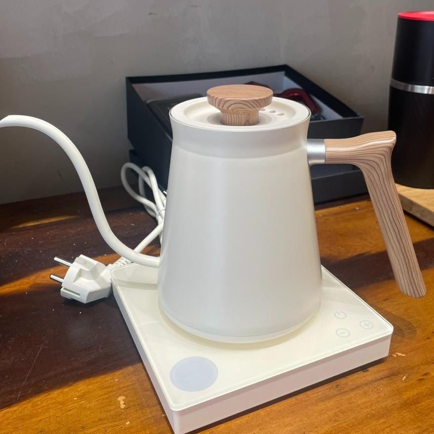 Pressoco Electric pour-over kettle 0.6l - 1000W - Pearl White | RB-1314M 5