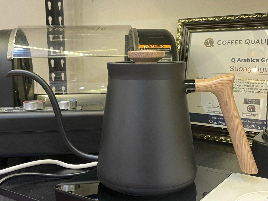 Pressoco Electric pour-over kettle 0.6l - 1000W - Cool Black |RB-1314M 4