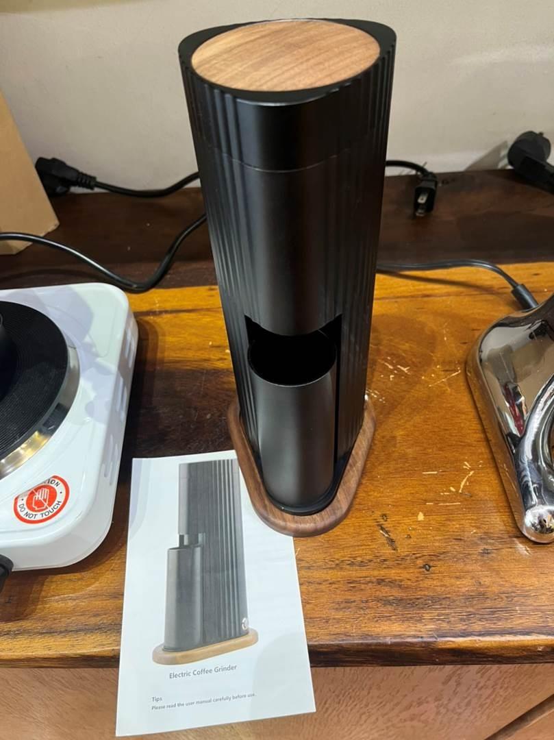 Pressoco auto electric coffee grinder - matte black 11