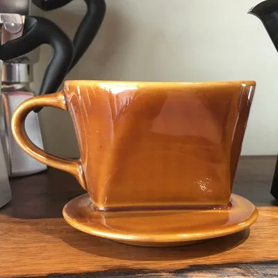 Blagu Dripper vàng nhạt