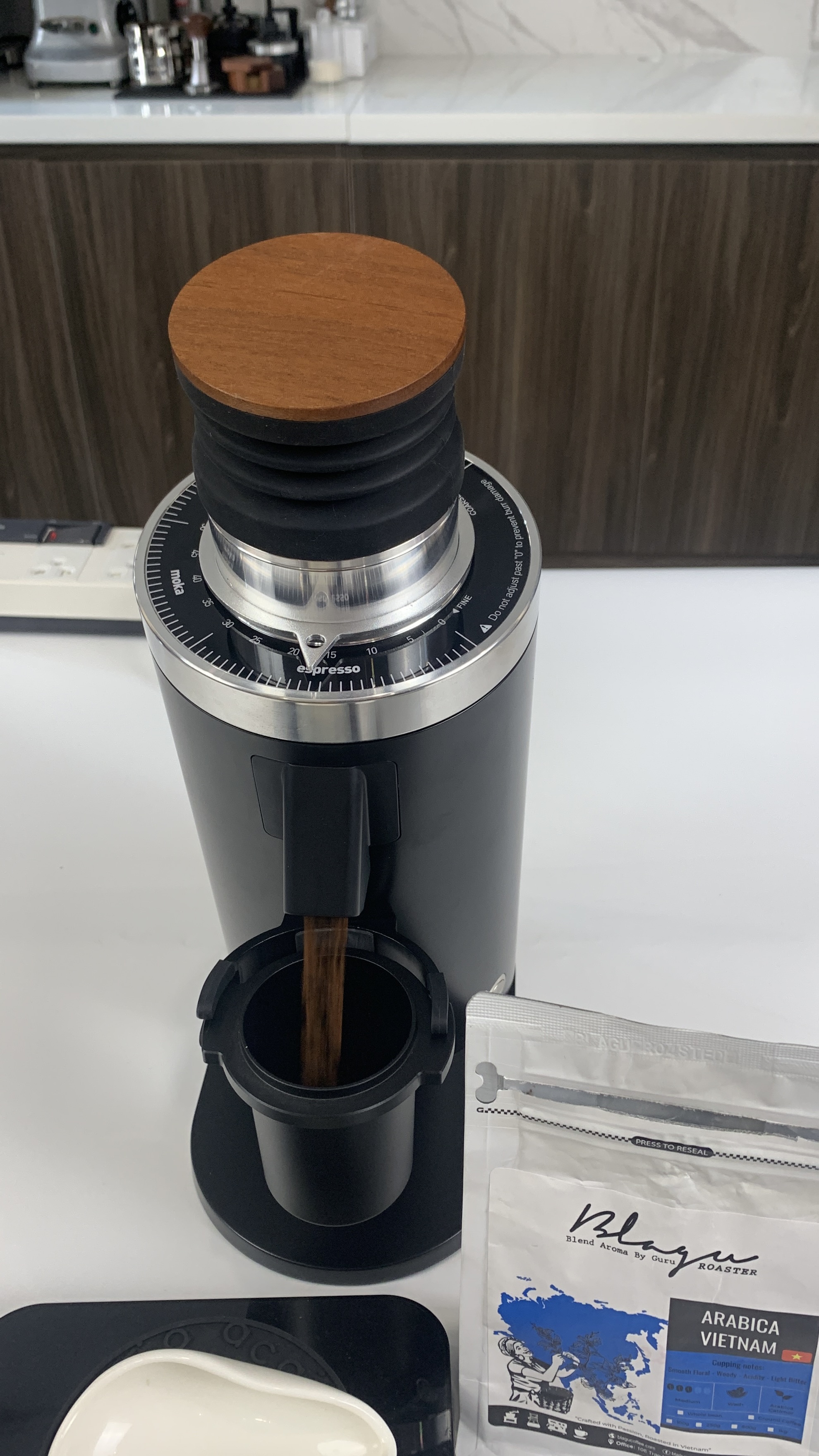 Pressoco DF64V Grinder Red Titan-Burr, 64mm, Single Dose Silver 300W 4