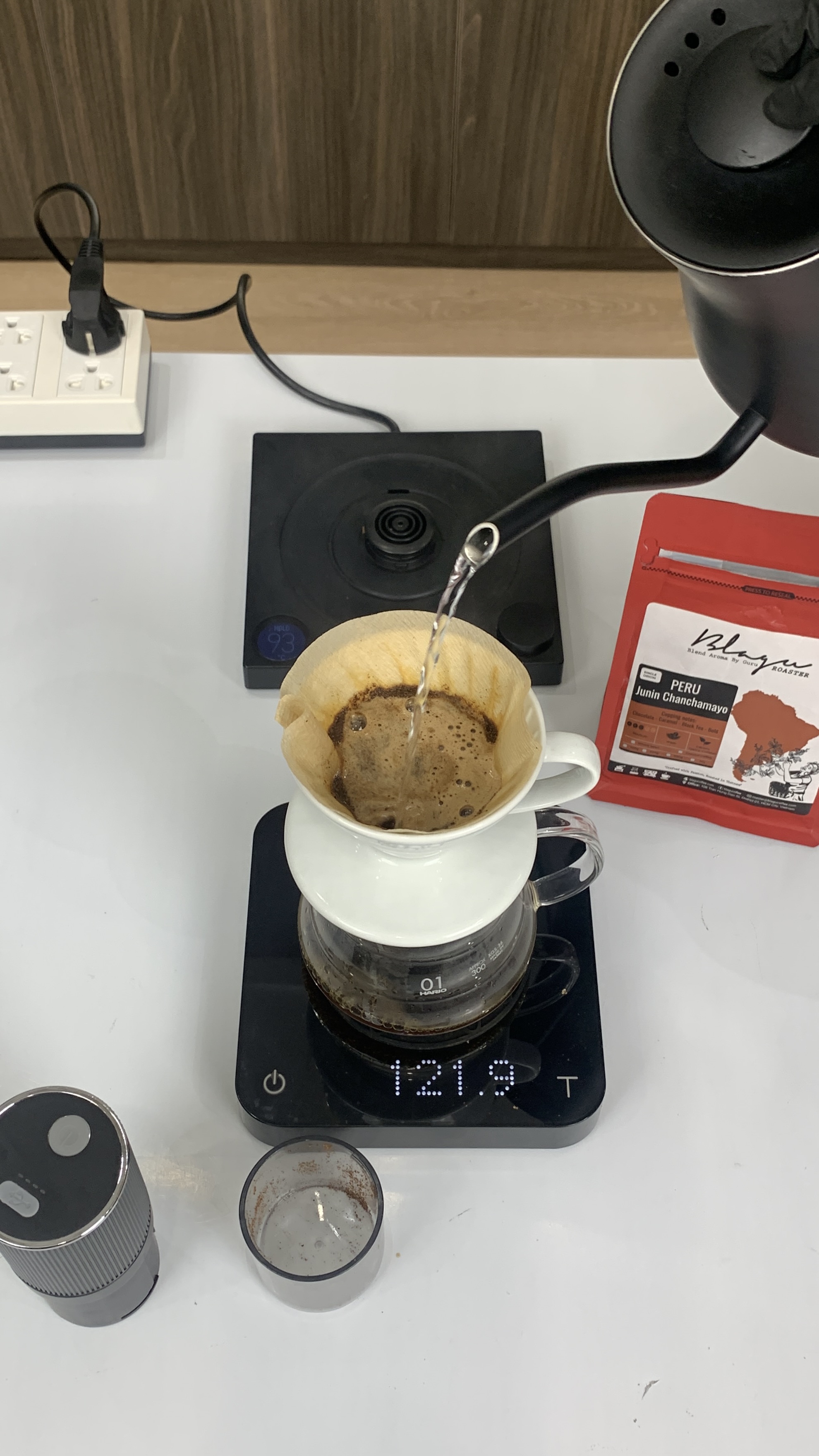 PRESSOCO Portable Electric grinder - Gen Z 38mm | USB Rechargeable - Gray 14