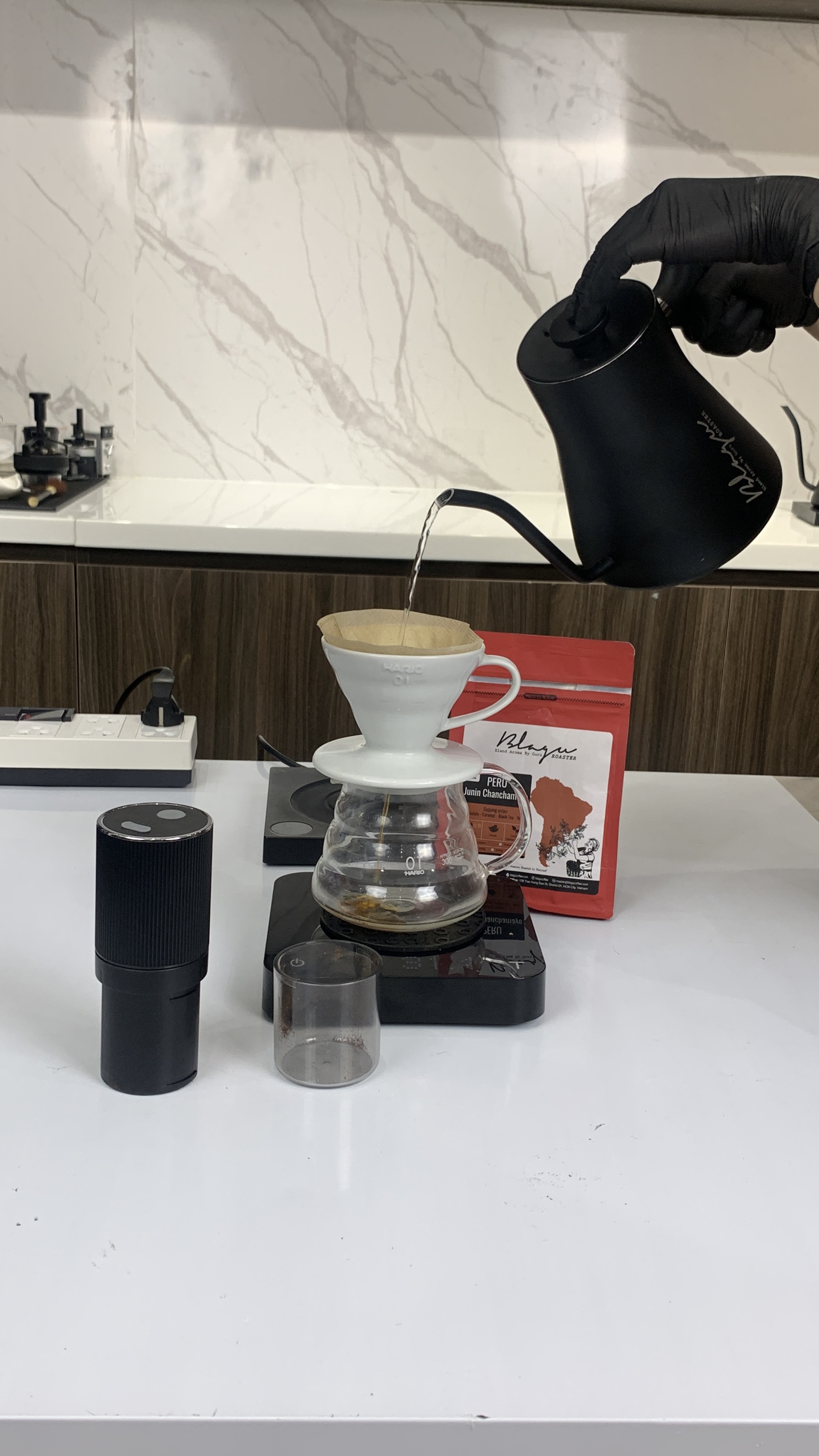 PRESSOCO Portable Electric grinder - Gen Z 38mm | USB Rechargeable - Gray 12