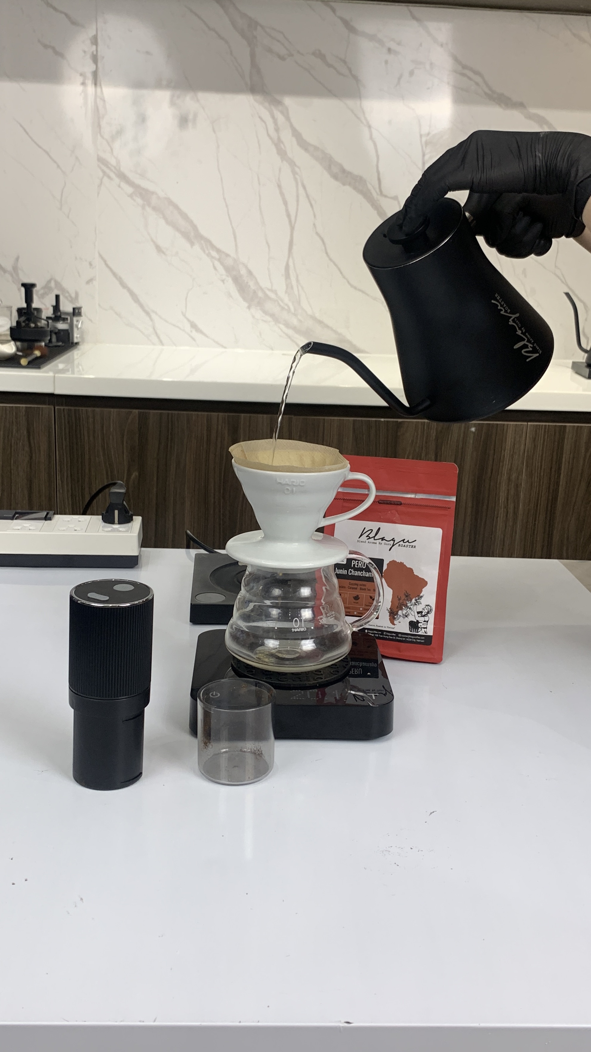 PRESSOCO Portable Electric grinder - Gen Z 38mm | USB Rechargeable - Red 6