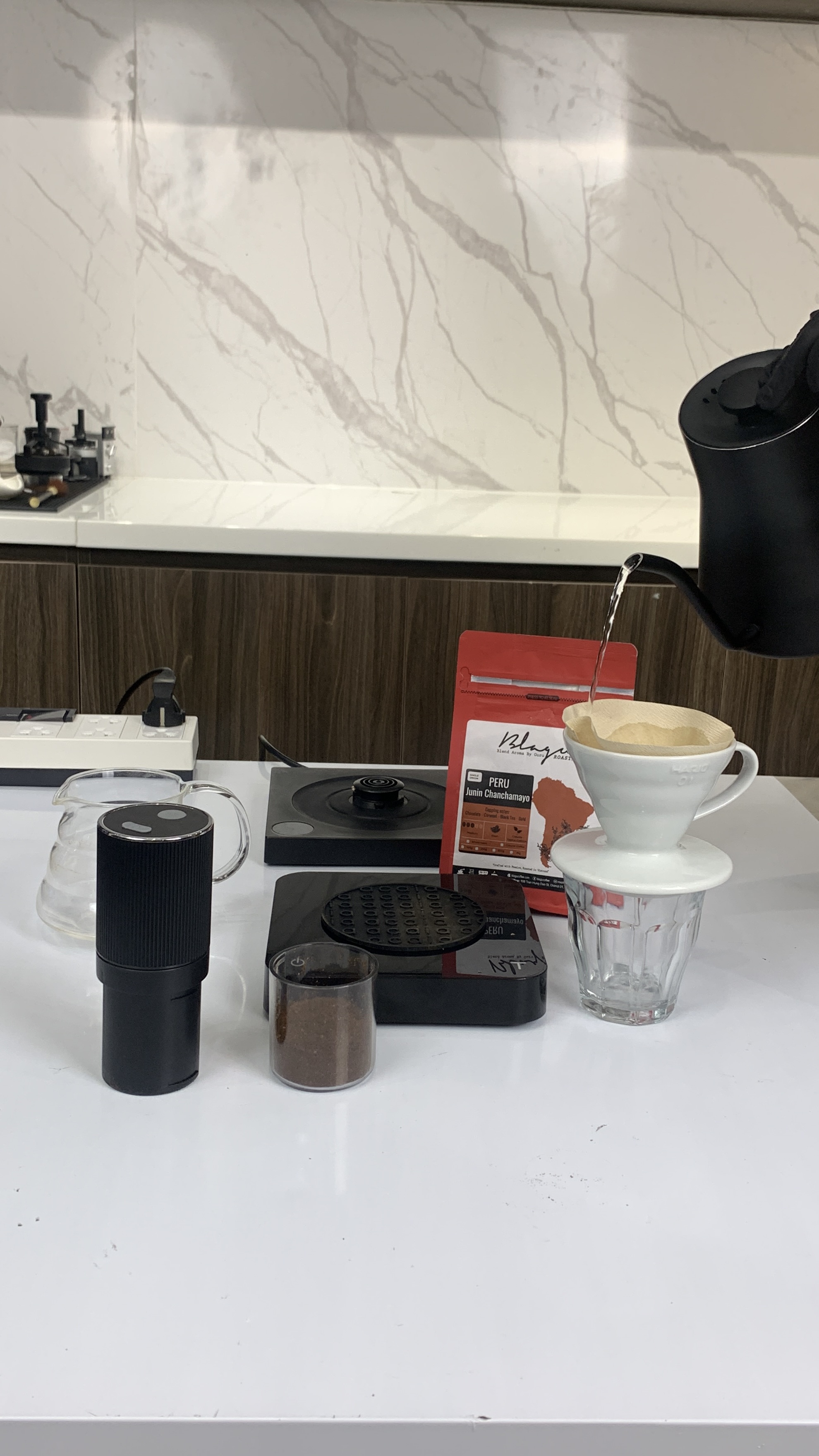 PRESSOCO Portable Electric grinder - Gen Z 38mm | USB Rechargeable - Red 11