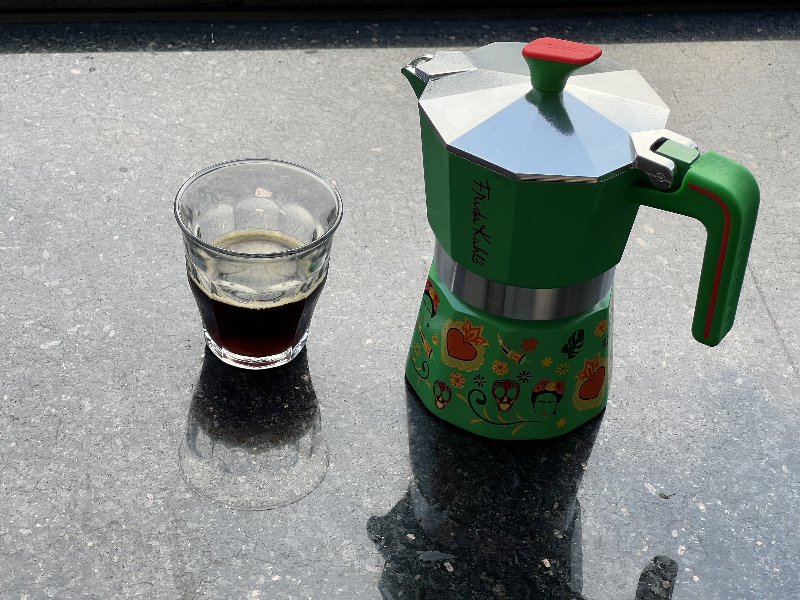 Coffee Maker Polished Alu.6 Cups - Frida Kahlo - Assorted Colours (Green) 2