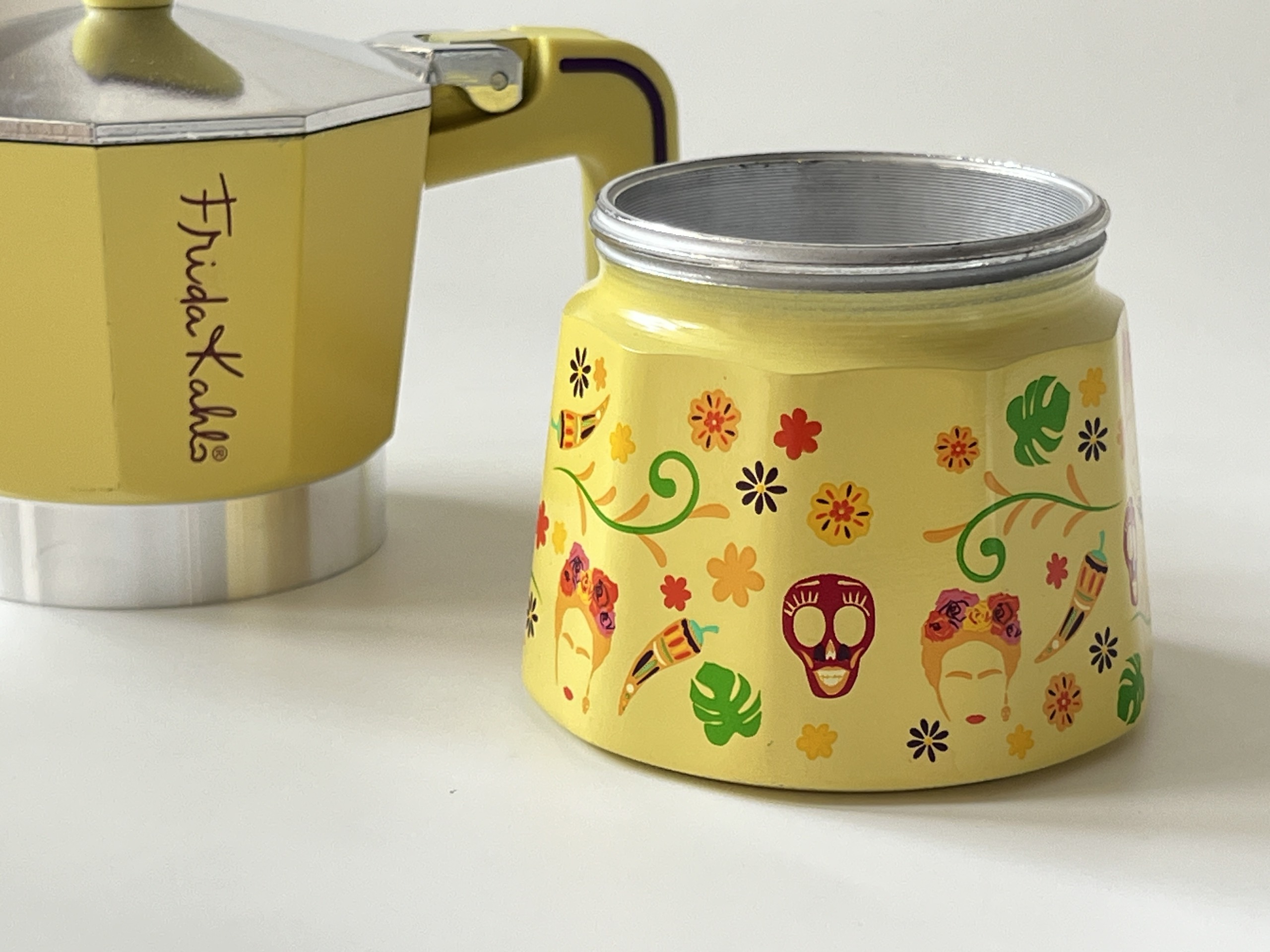 Coffee Maker Polished Alumi.2cups - Frida Kahlo - Assorted Colours (Yellow) 15