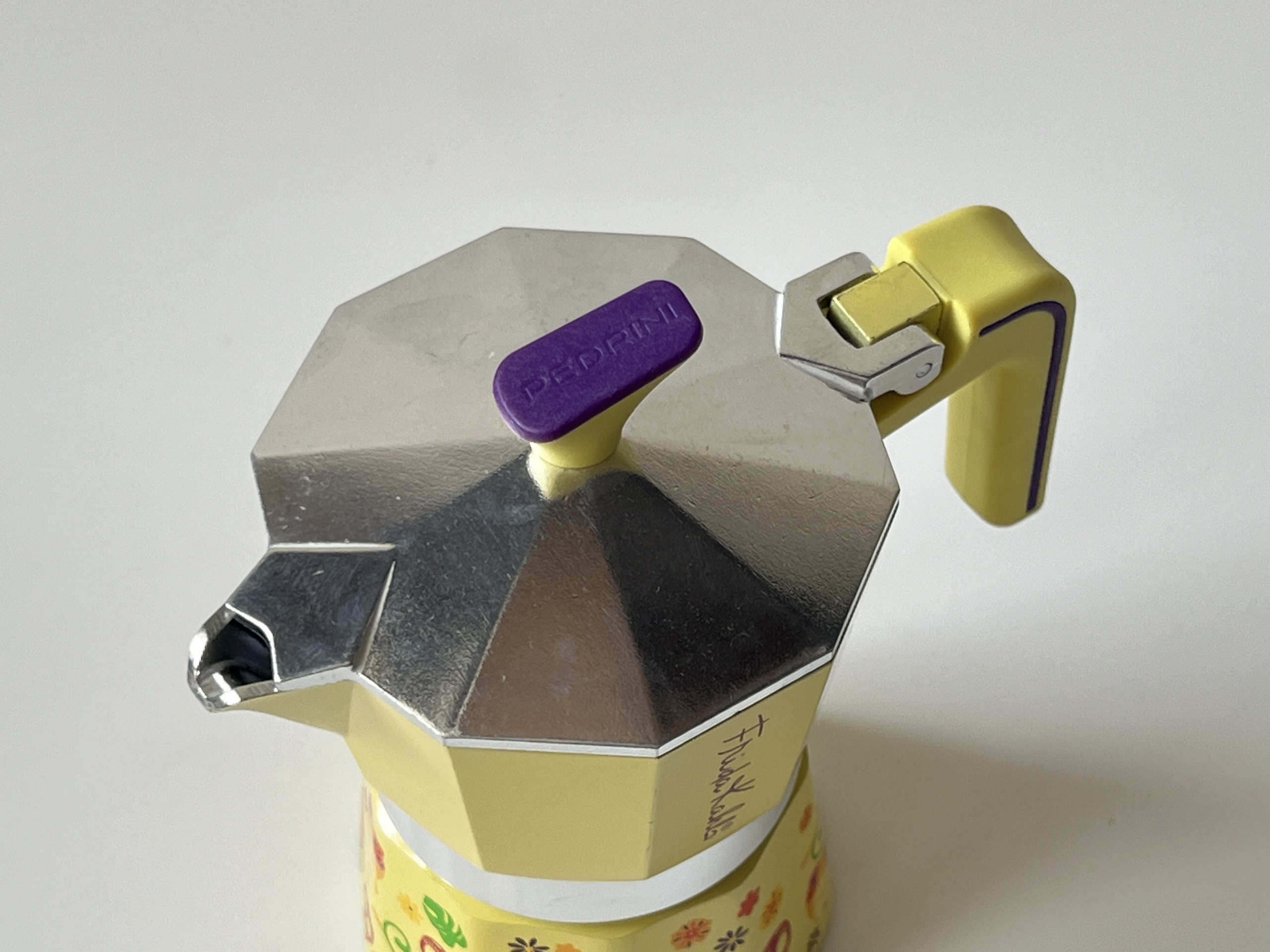 Coffee Maker Polished Alumi.2cups - Frida Kahlo - Assorted Colours (Yellow) 14