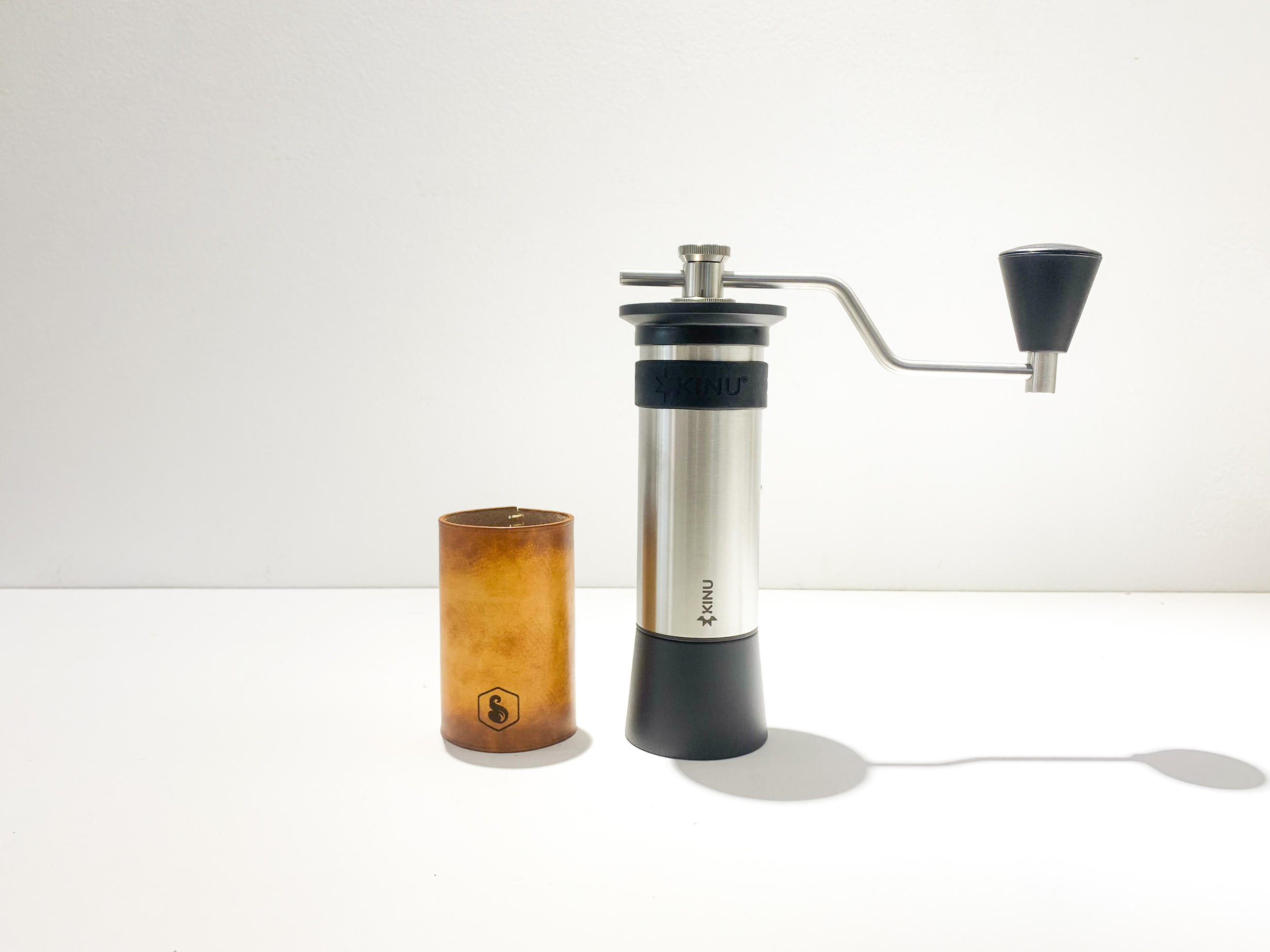 LEE_T Kinu Classic Case Yellow - 01