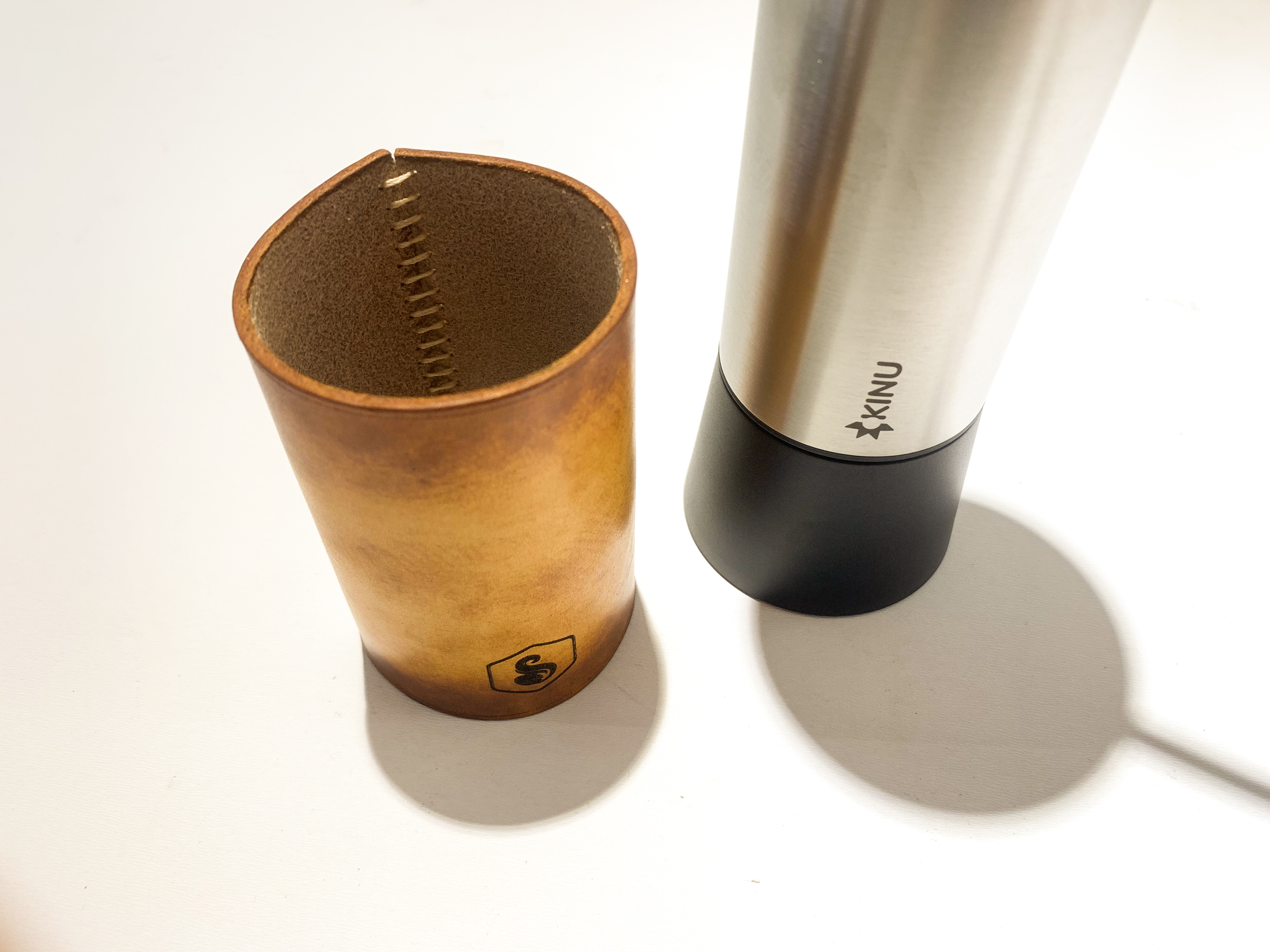 LEE_T Kinu Classic Case Yellow - 02