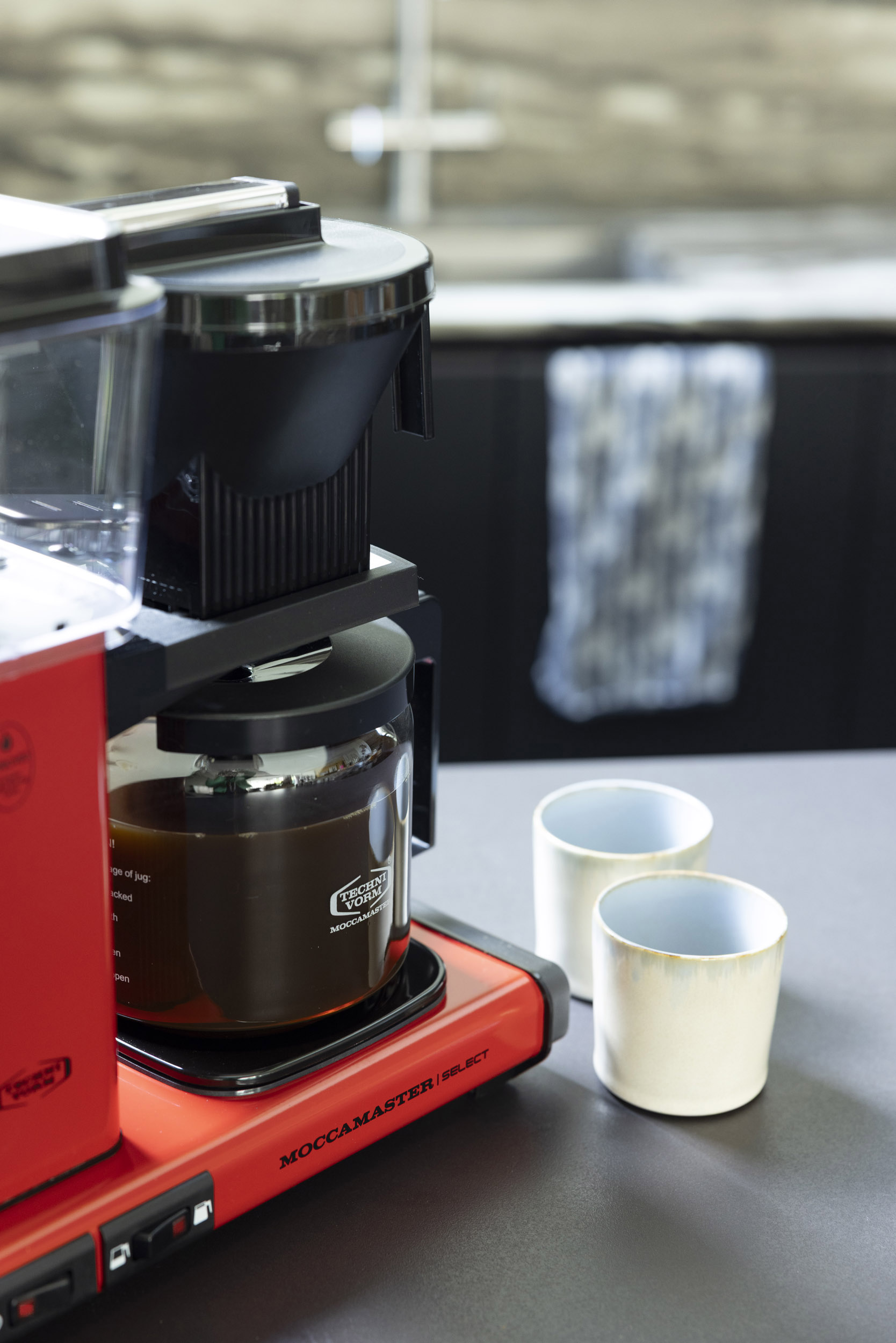 Máy pha cà phê Moccamaster KBGV Select - Red 6